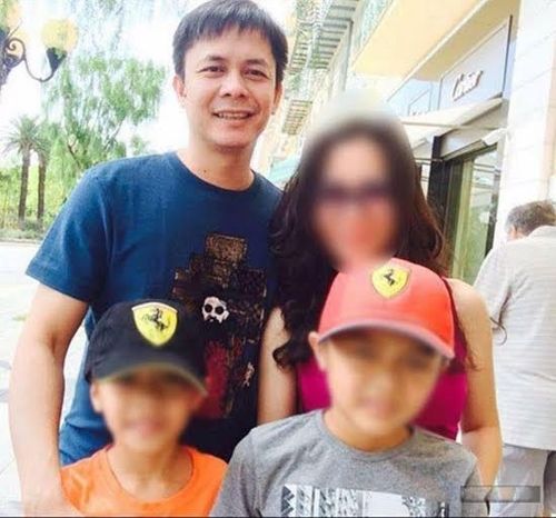 Gia đình hạnh phúc của vợ chồng đại gia kim cương.