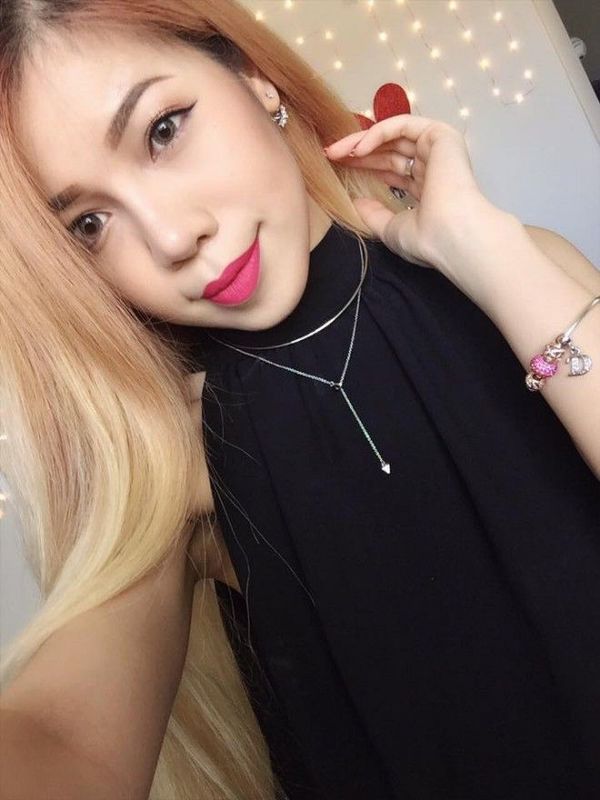 Ngoài mấy em son thì Change còn cực thích dùng Foundation, và rất ít dùng cream, nhưng mà có một type Cream mà nàng tiết lộ là dùng liên tục luôn cả tháng mà không chán, chính là Skintalk DD Cream, một nhãn hiệu mĩ phẩm Hàn cực cực yêu.